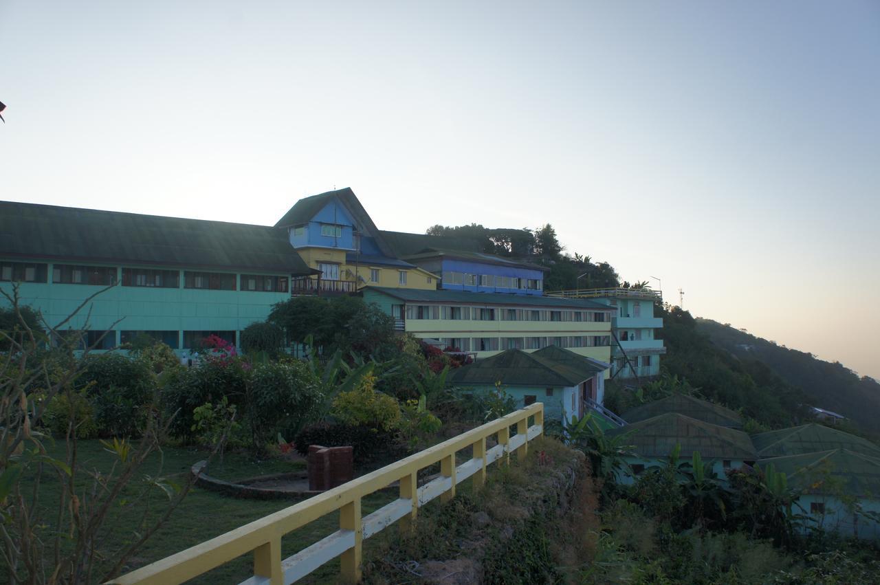 Kyaik Hto Hotel - The Golden Rock Pagoda Kyaikto Exterior photo